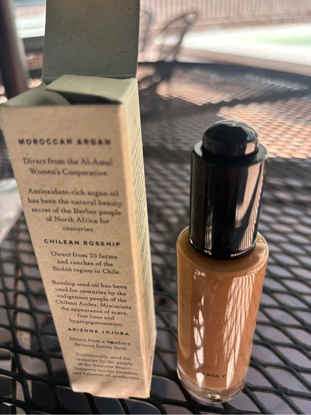 Tinted Oil Serum Foundation — Shade 40 Warm Tan